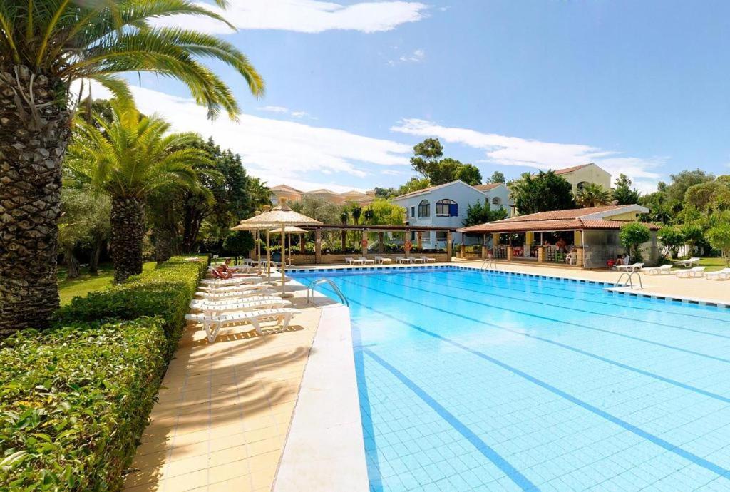 Palm Tree Corfu Apt. Danilia Экстерьер фото
