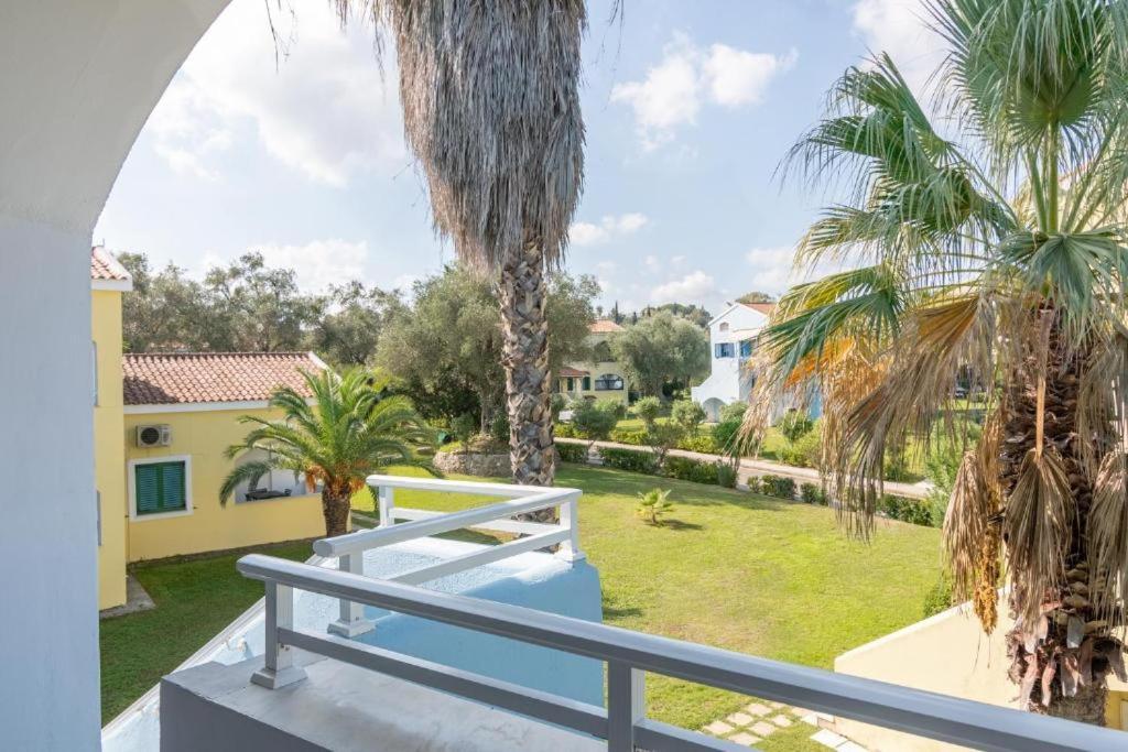 Palm Tree Corfu Apt. Danilia Экстерьер фото